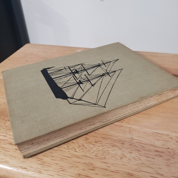 Darwin and the Beagle 1969 Vintage Book Hardcover - Picture 4 of 4